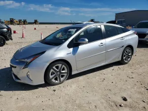 2017 TOYOTA PRIUS