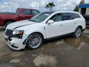 2015 LINCOLN MKT