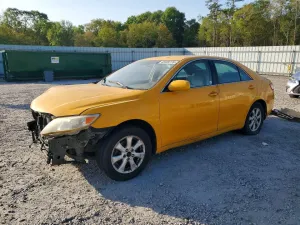 2011 TOYOTA CAMRY