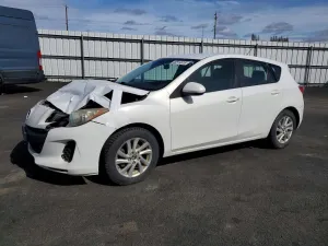 2013 MAZDA 3
