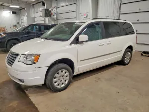 2010 CHRYSLER MINIVAN