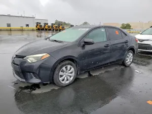 2015 TOYOTA COROLLA