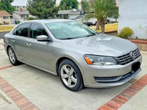 2013 VOLKSWAGEN PASSAT
