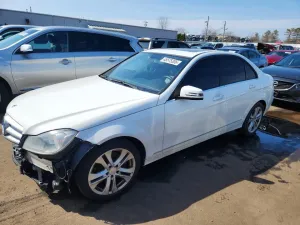 2013 MERCEDES-BENZ C-CLASS
