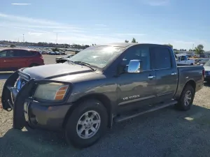 2005 NISSAN TITAN