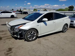 2017 TOYOTA PRIUS