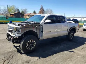 2017 TOYOTA TACOMA