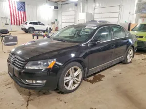 2013 VOLKSWAGEN PASSAT