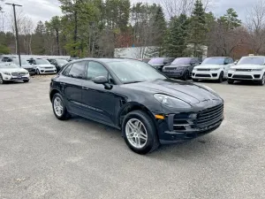 2020 PORSCHE MACAN