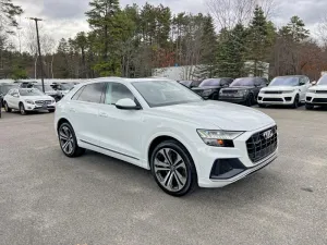 2020 AUDI Q8
