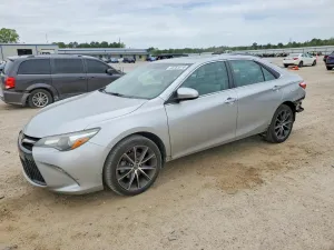 2015 TOYOTA CAMRY