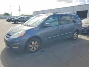 2008 TOYOTA SIENNA