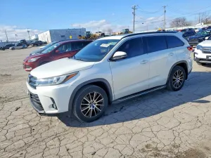 2017 TOYOTA HIGHLANDER