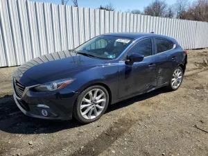 2015 MAZDA 3