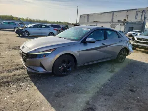 2022 HYUNDAI ELANTRA