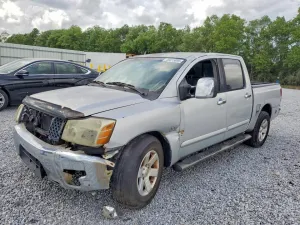 2004 NISSAN TITAN