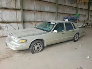 1997 LINCOLN TOWNCAR