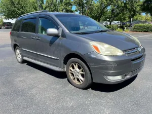 2005 TOYOTA SIENNA