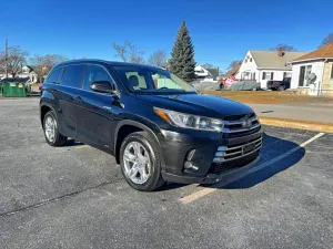 2017 TOYOTA HIGHLANDER