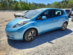 2015 NISSAN LEAF