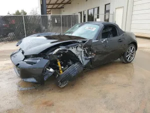 2023 MAZDA MX5