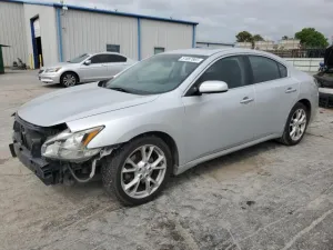 2013 NISSAN MAXIMA
