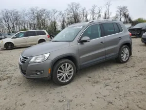 2011 VOLKSWAGEN TIGUAN