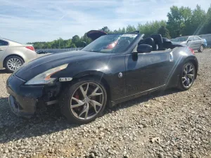 2013 NISSAN 370Z
