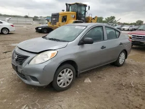 2013 NISSAN VERSA