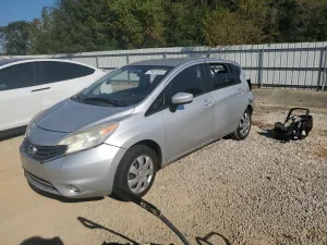 2015 NISSAN VERSA