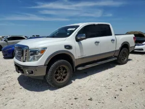 2017 NISSAN TITAN