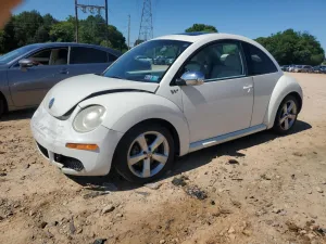 2008 VOLKSWAGEN BEETLE