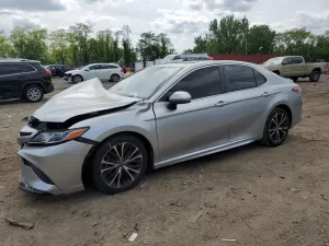 2018 TOYOTA CAMRY