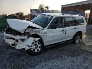 2002 MITSUBISHI MONTERO