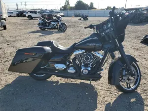 2012 HARLEY-DAVIDSON FL