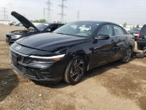 2024 HYUNDAI ELANTRA