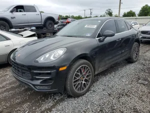 2015 PORSCHE MACAN