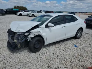 2016 TOYOTA COROLLA