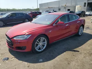 2015 TESLA MODEL S