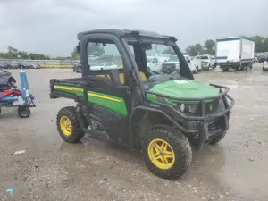 2018 JD XUV 835M