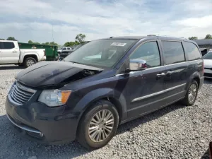 2011 CHRYSLER MINIVAN