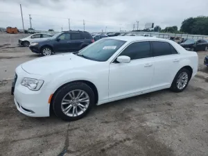 2017 CHRYSLER 300