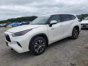 2021 TOYOTA HIGHLANDER