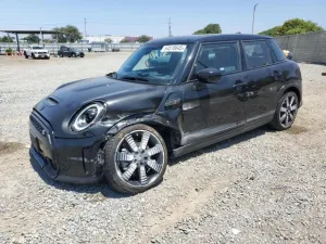 2023 MINI COOPER