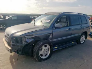 2004 TOYOTA HIGHLANDER