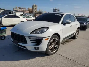 2017 PORSCHE MACAN
