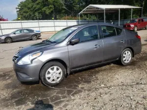 2016 NISSAN VERSA