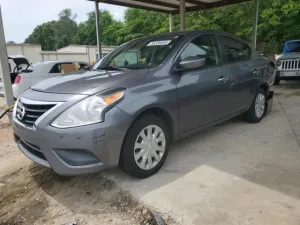 2017 NISSAN VERSA