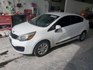 2013 KIA RIO