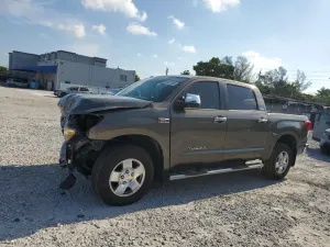 2011 TOYOTA TUNDRA